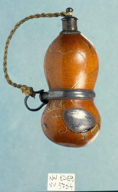 motivo decorativo a valve di conchiglia (vasetto, opera isolata) - ambito giapponese (secc. XVII/ XIX)