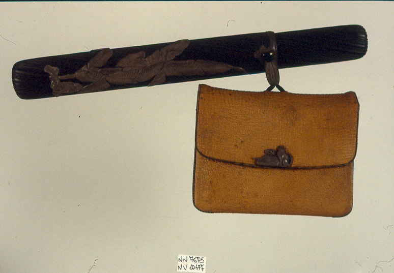 motivi decorativi (custodia di pipa, elemento d'insieme) - ambito giapponese (secc. XVII/ XIX)