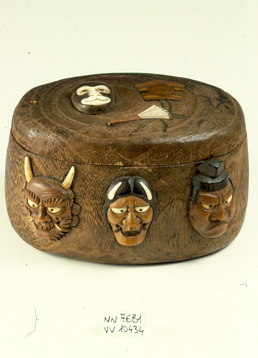 motivi decorativi (tabacchiera, opera isolata) - ambito giapponese (secc. XVII/ XIX)