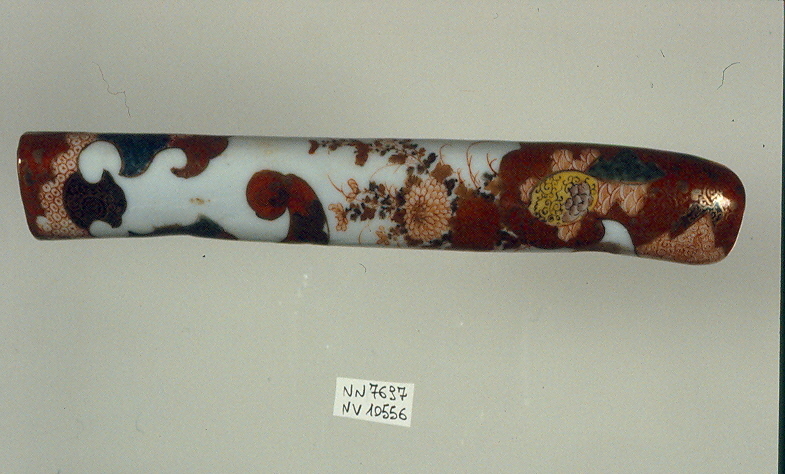 fiori (custodia di pipa, opera isolata) - ambito giapponese (secc. XVII/ XIX)