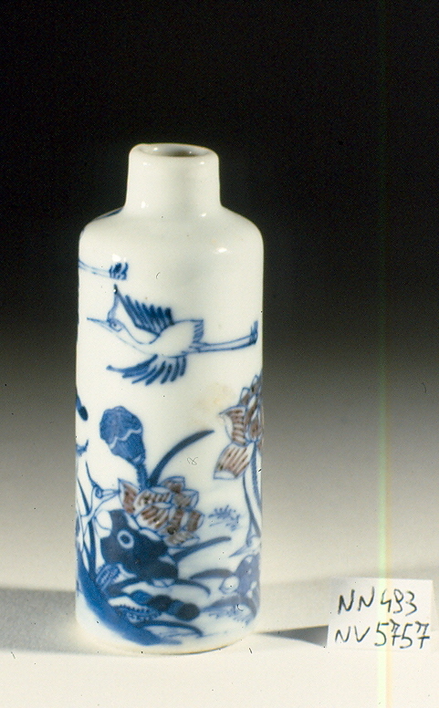 motivi decorativi vegetali con uccelli (flacone, opera isolata) - ambito cinese (sec. XIX)