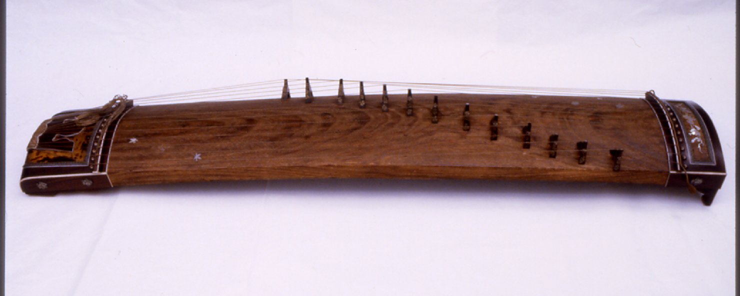 motivi decorativi floreali (cetra, opera isolata) - ambito giapponese (secc. XVII/ XIX)