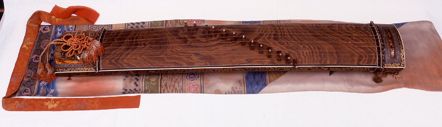 motivi decorativi floreali (cetra, opera isolata) - ambito giapponese (secc. XVII/ XIX)