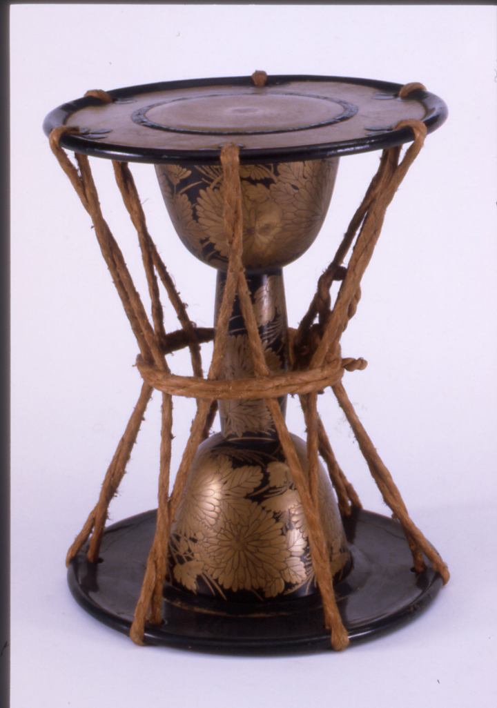 motivi decorativi floreali (tamburo, opera isolata) - ambito giapponese (secc. XVII/ XIX)