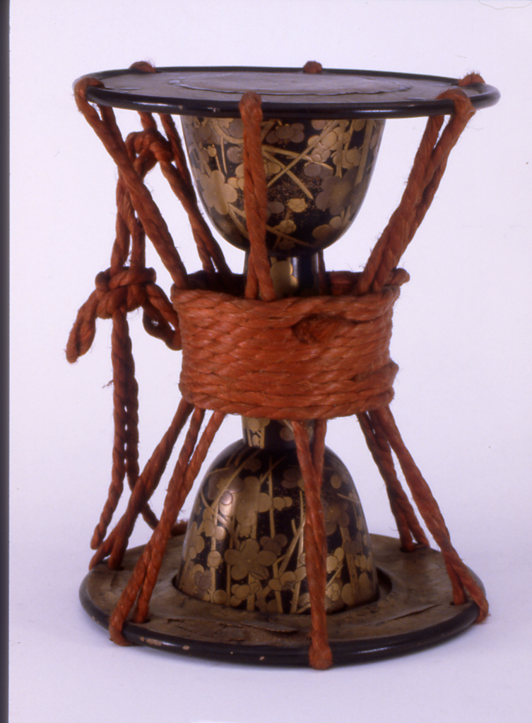 motivi decorativi floreali (tamburo, opera isolata) - ambito giapponese (secc. XVII/ XIX)