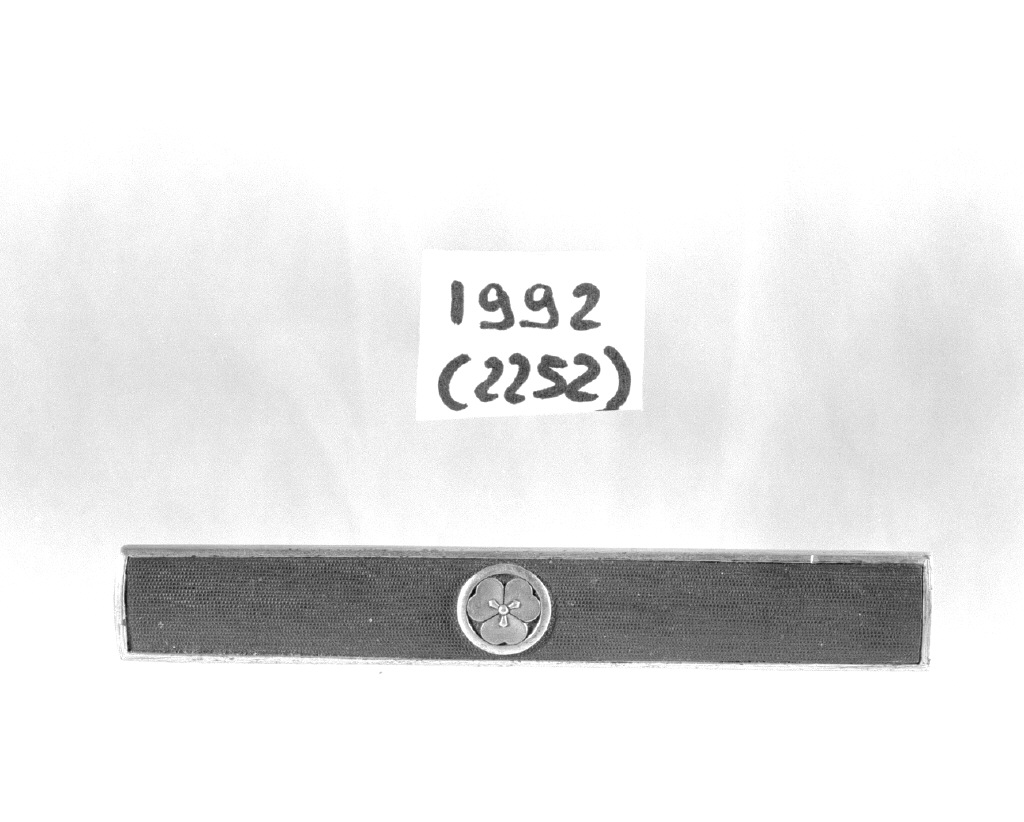 stemma (impugnatura di arma bianca, opera isolata) - ambito giapponese (secc. XVI/ XIX)