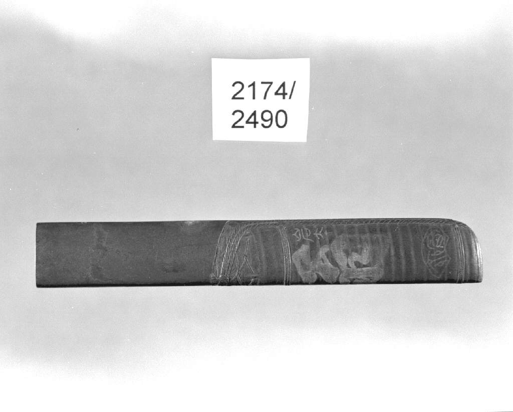 elementi decorativi (impugnatura di arma bianca, opera isolata) di Iwamoto Konkan (secc. XVI/ XIX)