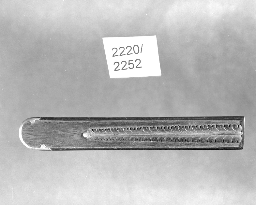 emblema (impugnatura di arma bianca, opera isolata) - ambito giapponese (secc. XVI/ XIX)