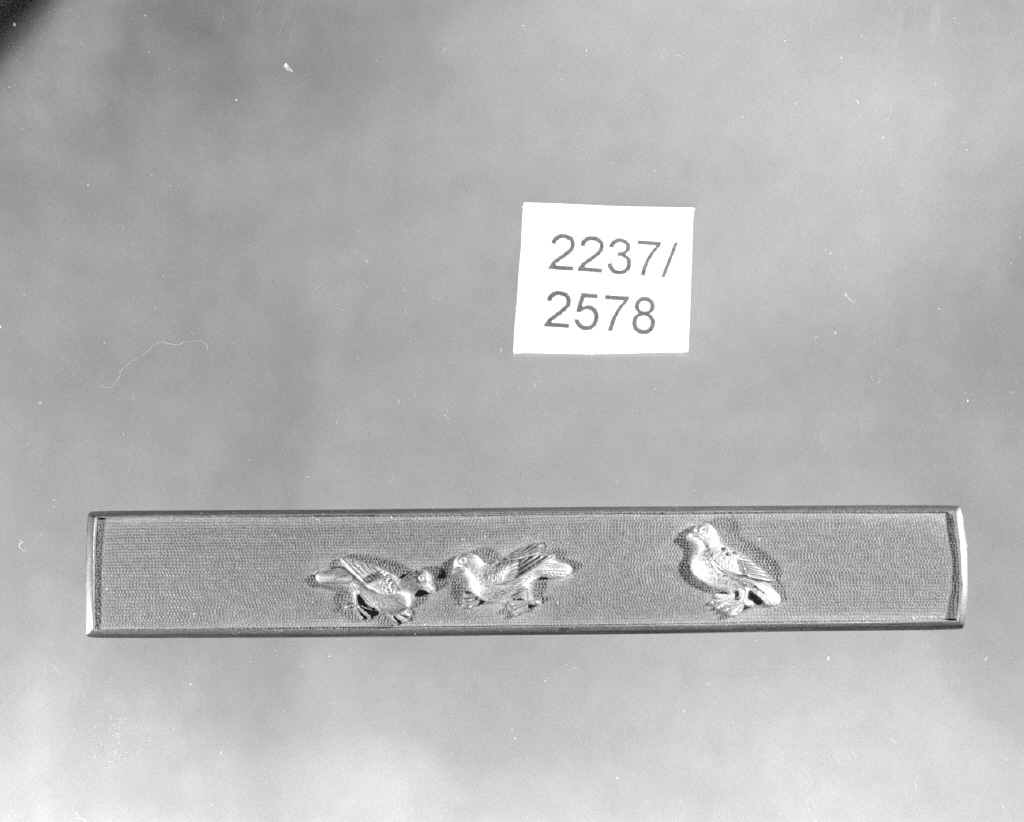 elementi decorativi (impugnatura di arma bianca, opera isolata) di Hakuyusai Nobuyoshi (secc. XVI/ XIX)