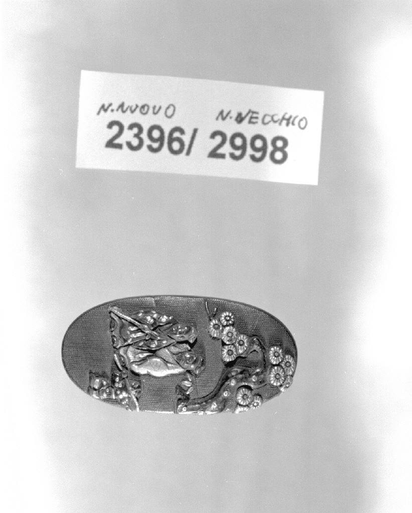 elementi decorativi (kashira, opera isolata) - ambito giapponese (secc. XVI/ XIX)