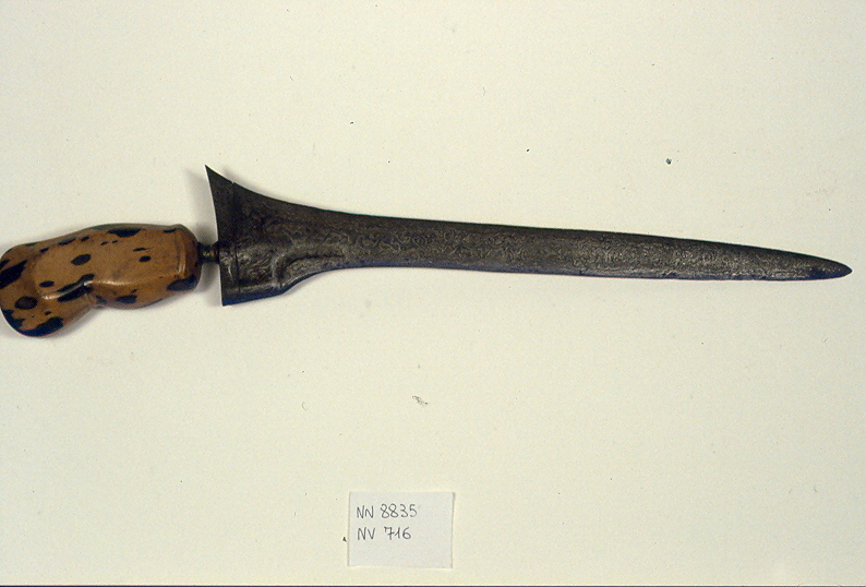 pugnale, opera isolata - manifattura indonesiana (XVII/ XIX)