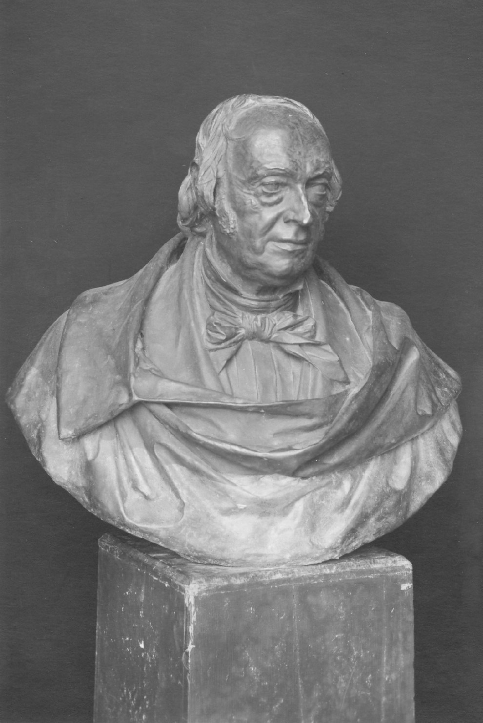 busto di Natale Schiavoni, busto ritratto d'uomo (busto) di Borro Luigi (sec. XIX)