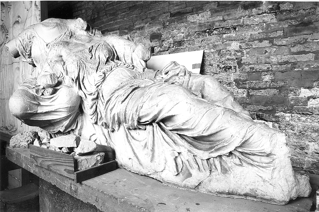 Diana e Afrodite (calco di scultura, opera isolata) - ambito romano (sec. XIX)