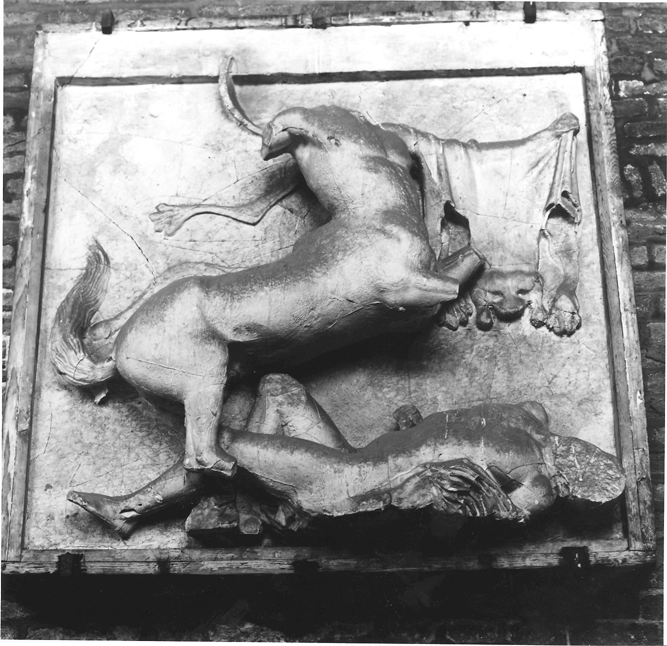 battaglia dei Lapiti e dei Centauri (calco di scultura, opera isolata) - ambito romano (sec. XIX)