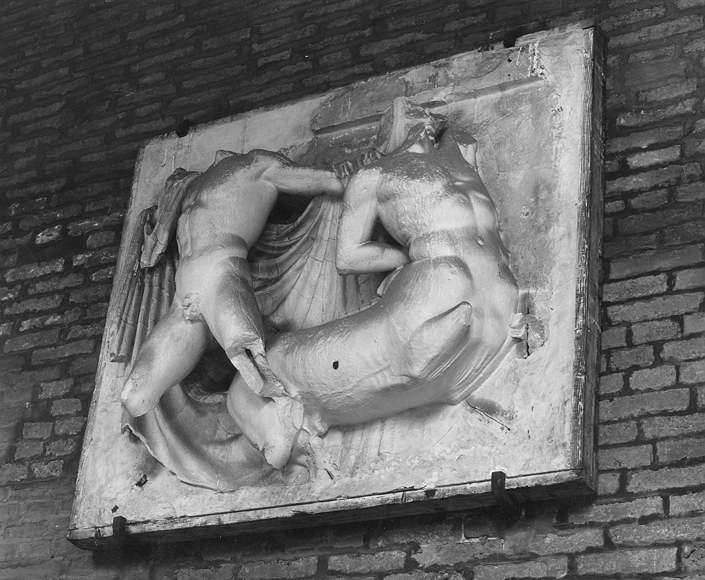 centauromachia (calco di scultura, opera isolata) - ambito romano (sec. XIX)