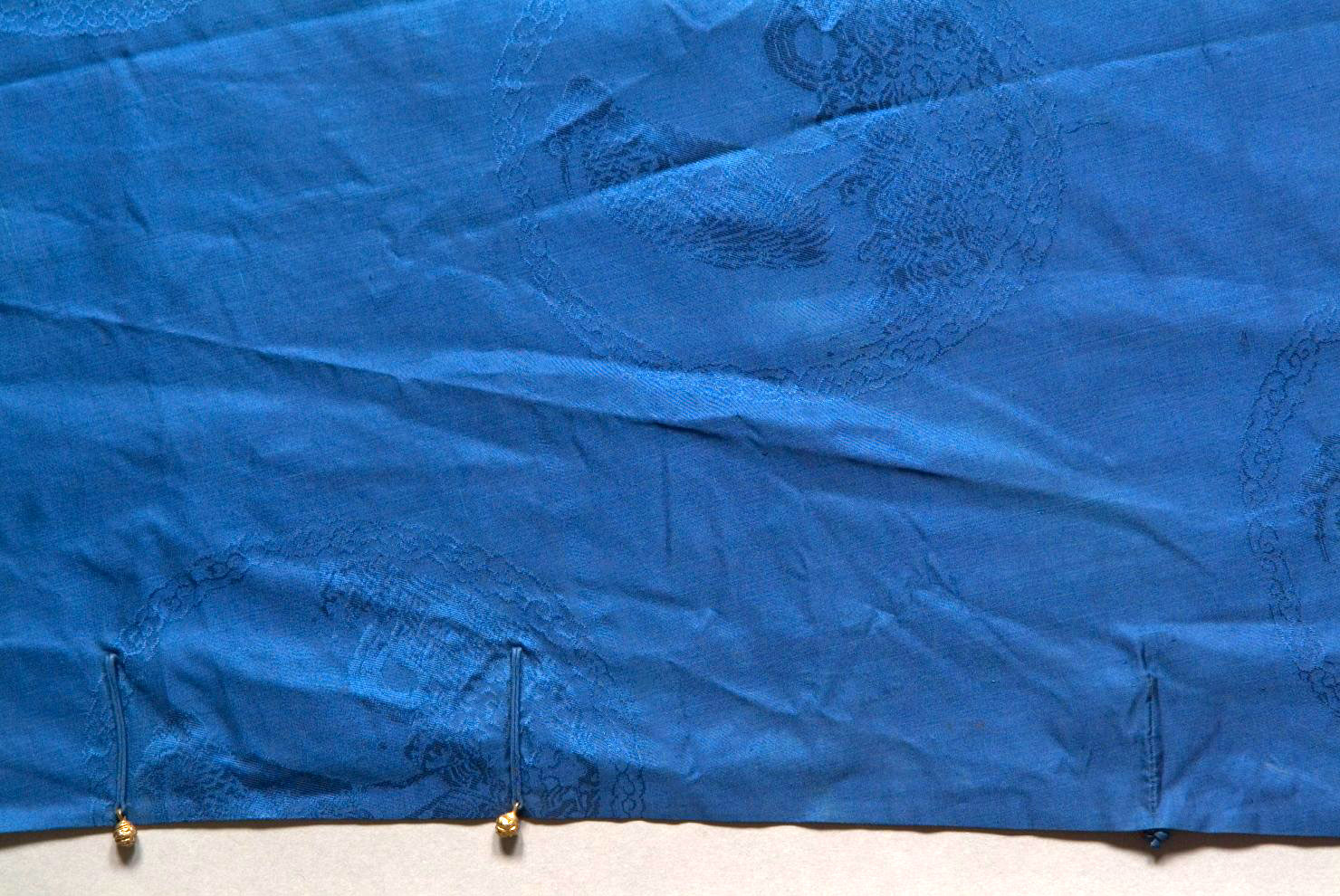 animali fantastici (abito, opera isolata) - manifattura cinese (sec. XIX)