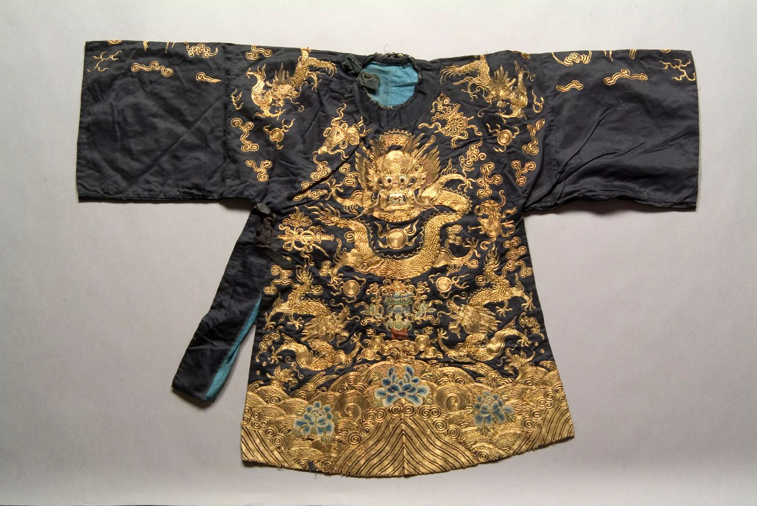 motivi decorativi (abito, opera isolata) - manifattura cinese (sec. XIX)