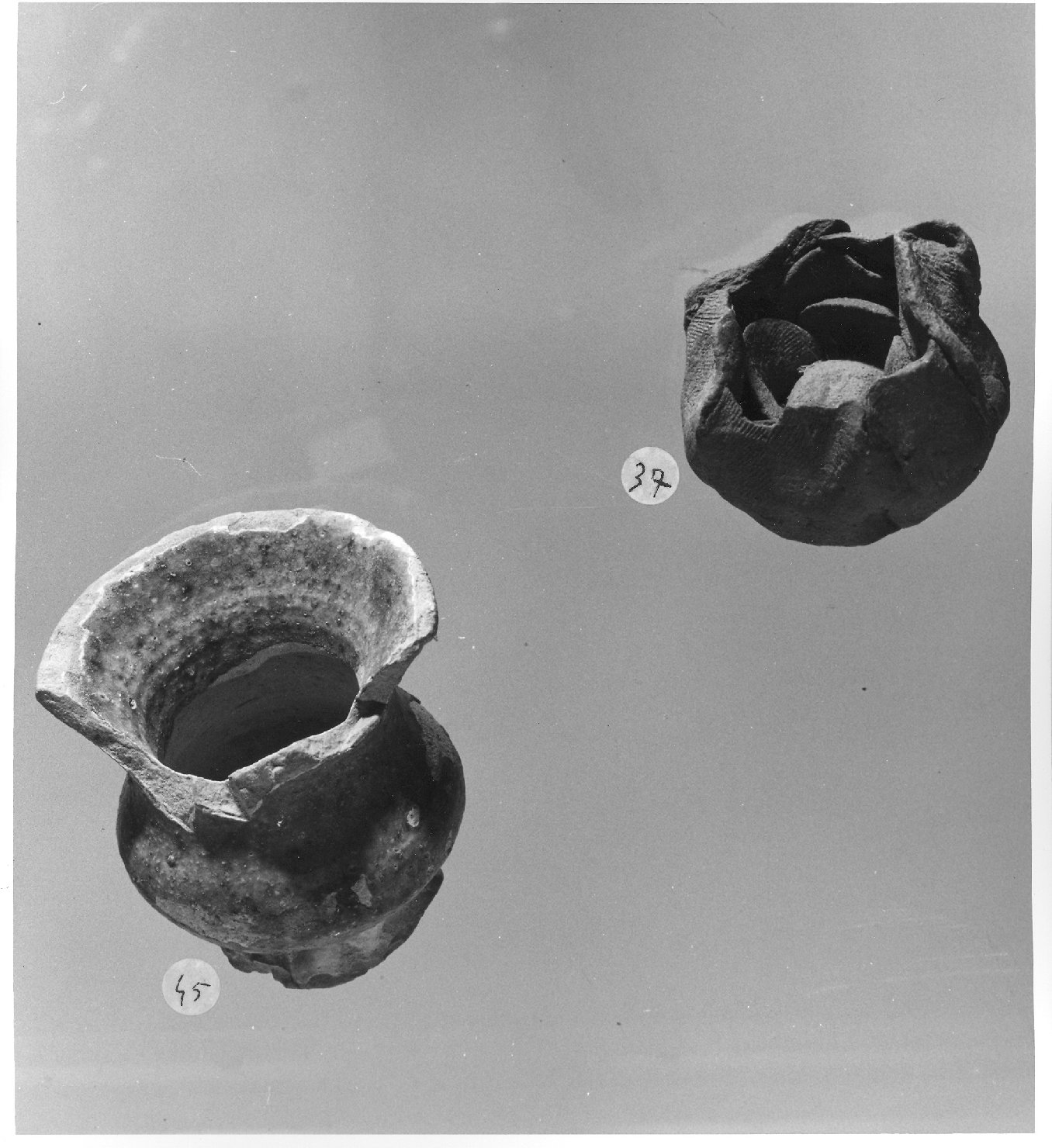 fiore (statuetta, frammento) - ambito veneto (secc. XV/ XVI)