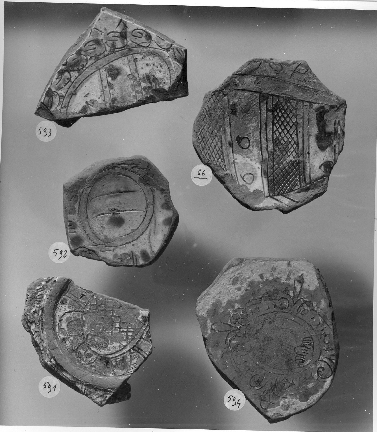 piatto, opera isolata - ambito veneto (secc. XV/ XVI)