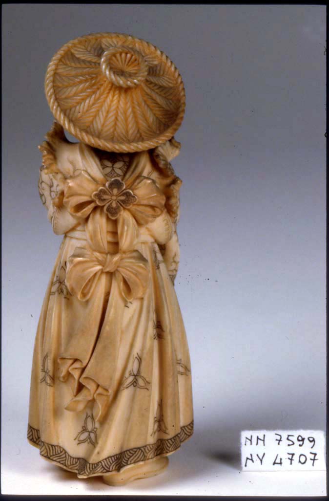figura femminile (statuetta, opera isolata) - ambito giapponese (secc. XVII/ XIX)