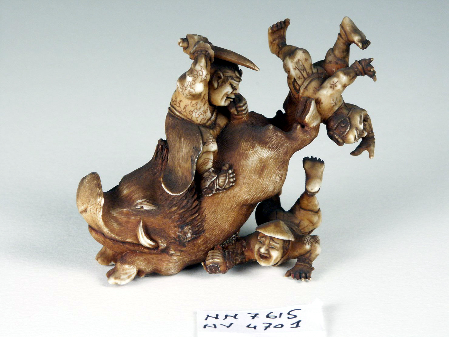 figure e animali (statuetta, opera isolata) - ambito giapponese (secc. XVII/ XIX)