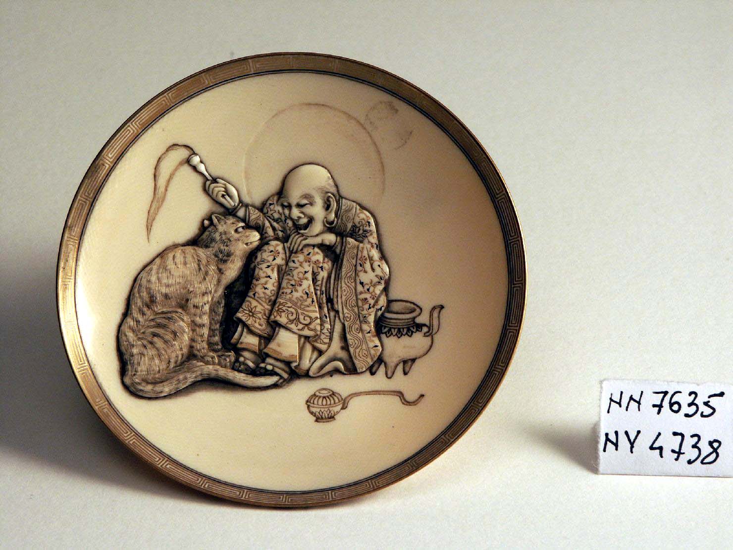figura e animale (tazzina, opera isolata) - ambito giapponese (secc. XVII/ XIX)