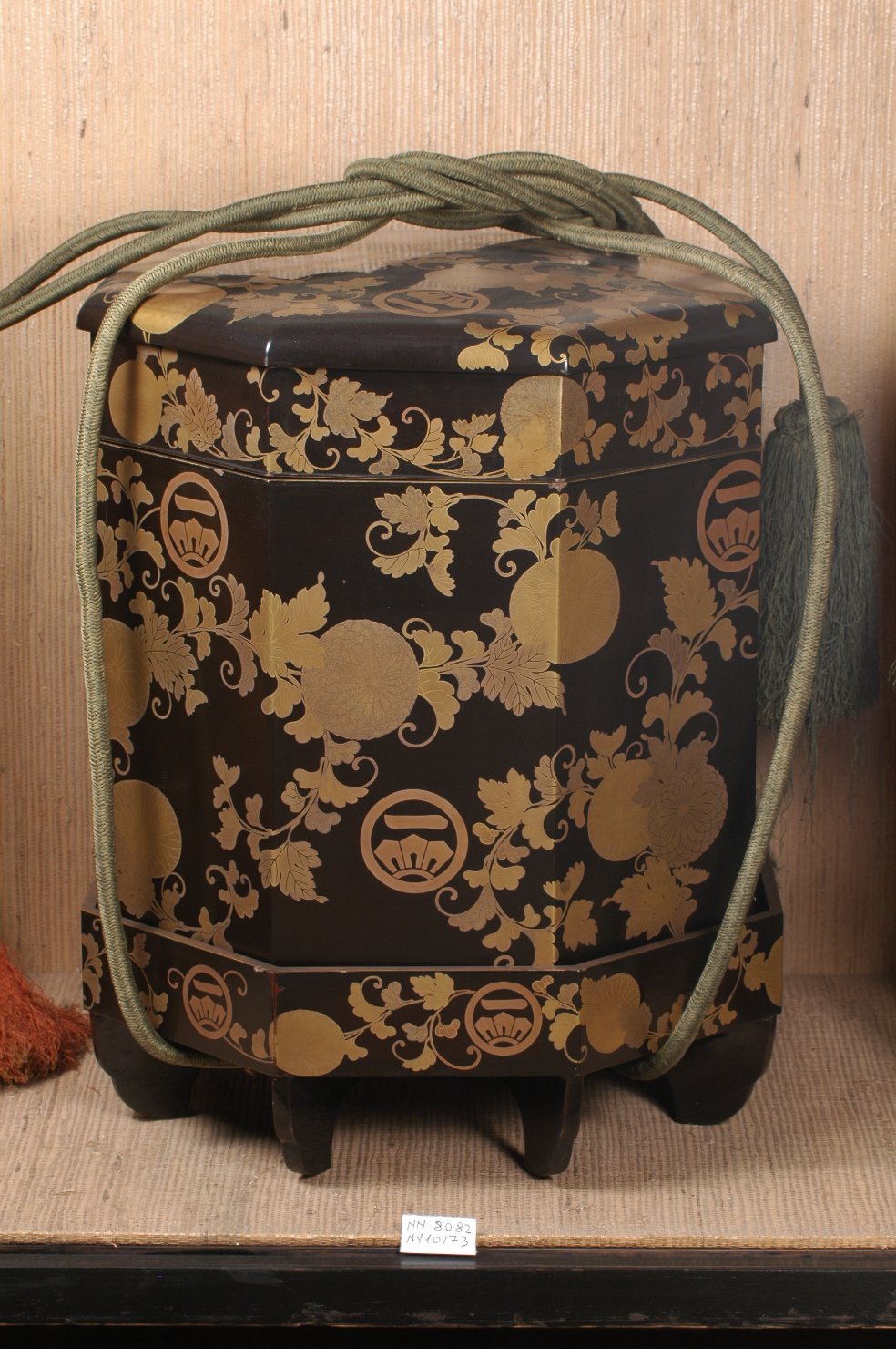 scatola, opera isolata - ambito giapponese (secc. XVII/ XIX)