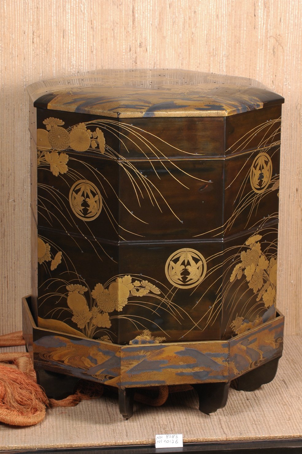 scatola, opera isolata - ambito giapponese (secc. XVII/ XIX)