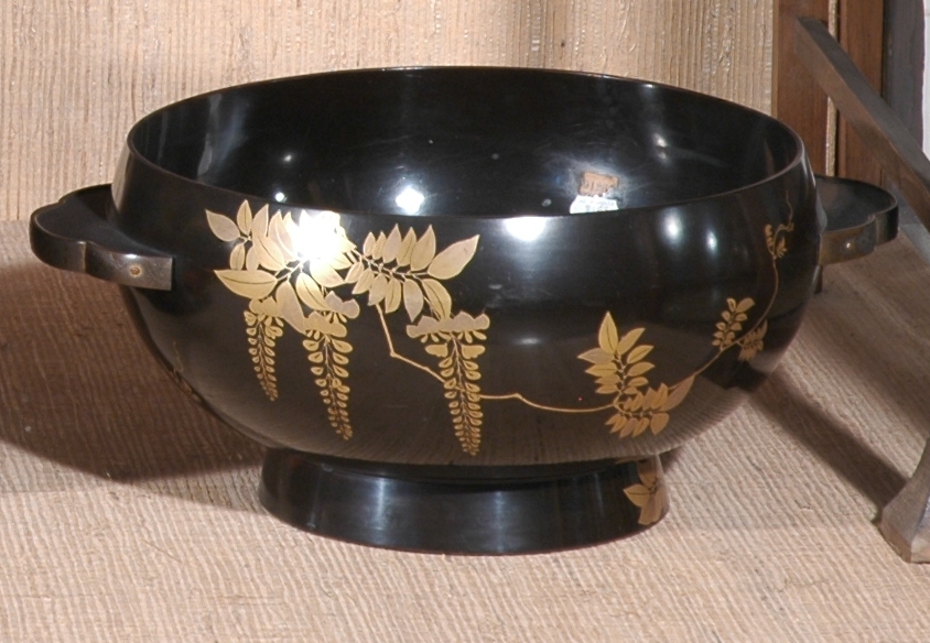 bacinella, opera isolata - ambito giapponese (secc. XVII/ XIX)