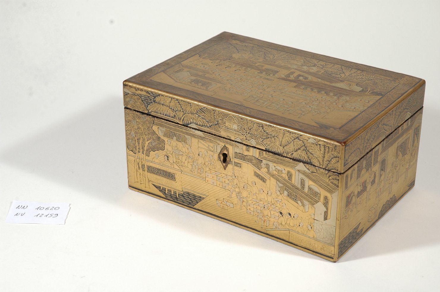 forziere, opera isolata - ambito cinese (secc. XVII/ XIX)