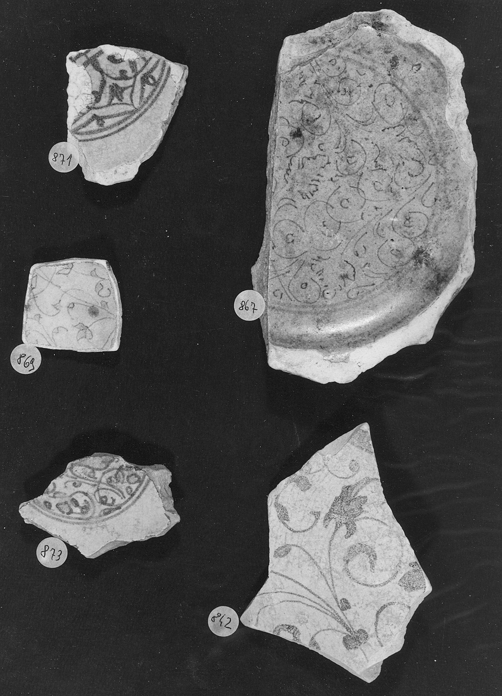 motivi decorativi (piattino, frammento) - ambito veneto (secc. XV/ XVI)