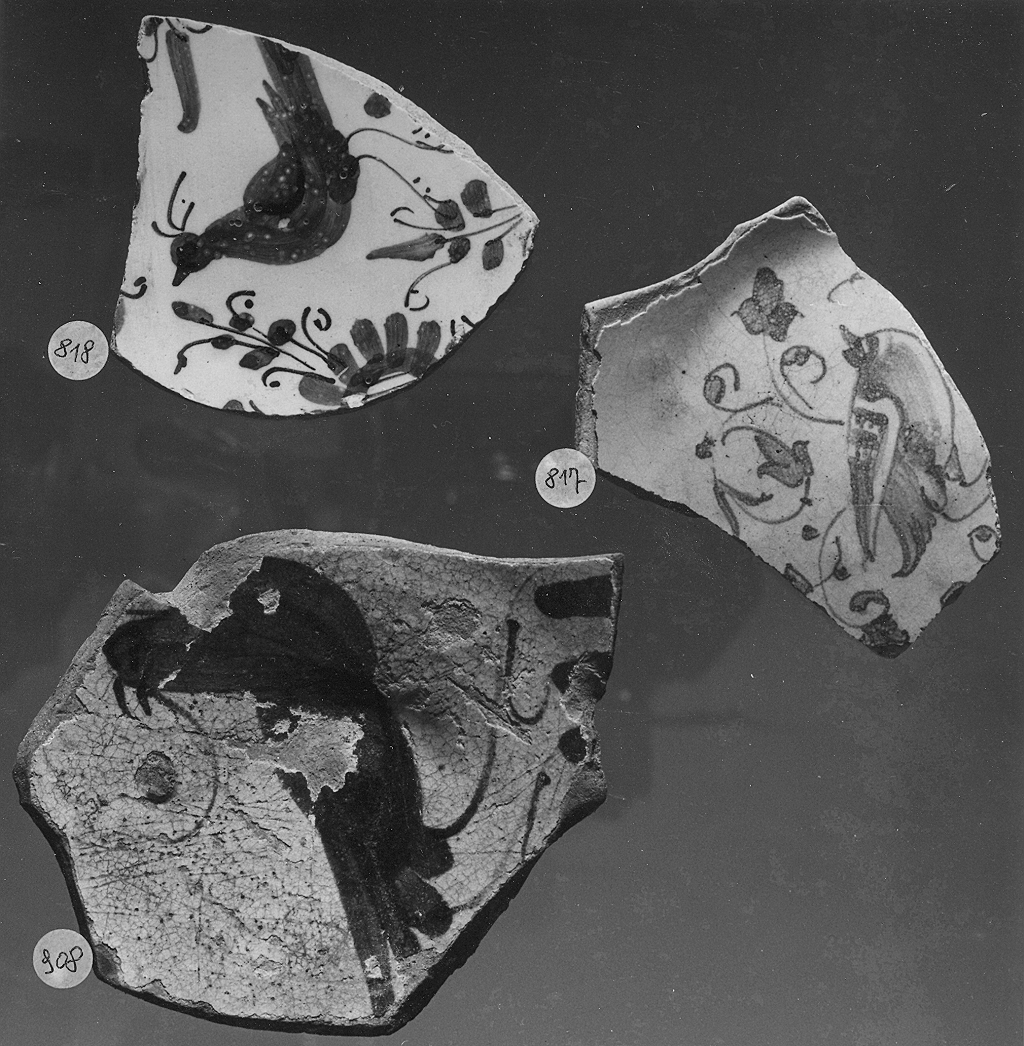 motivi decorativi (piatto, frammento) - ambito veneto (secc. XV/ XVI)