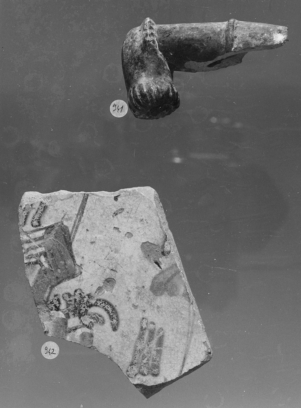 motivi decorativi (pipa, frammento) - ambito veneto (secc. XV/ XVI)