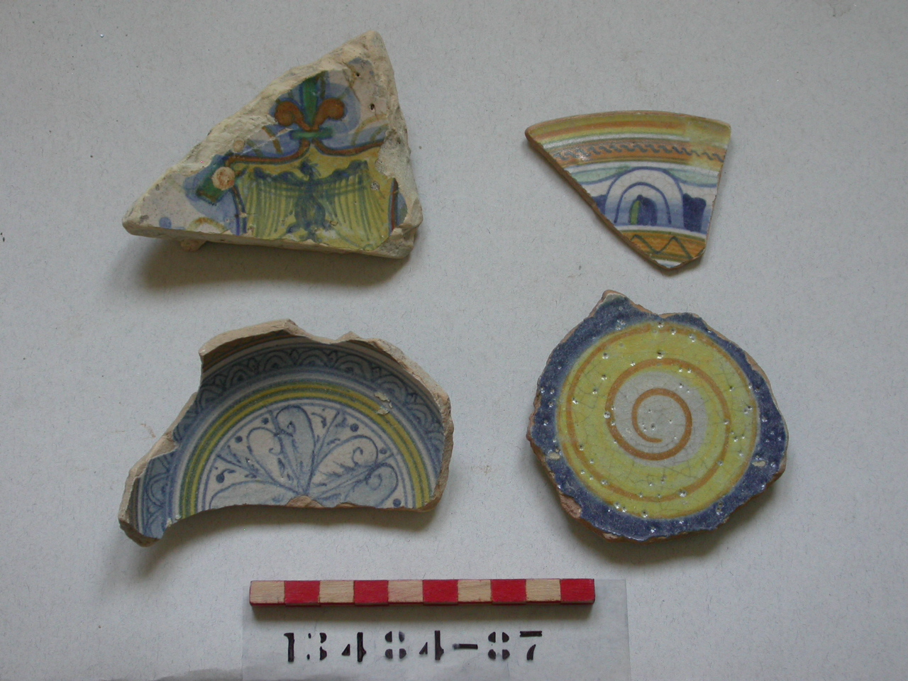 stemma (piatto, frammento) - ambito veneziano (sec. XVI)