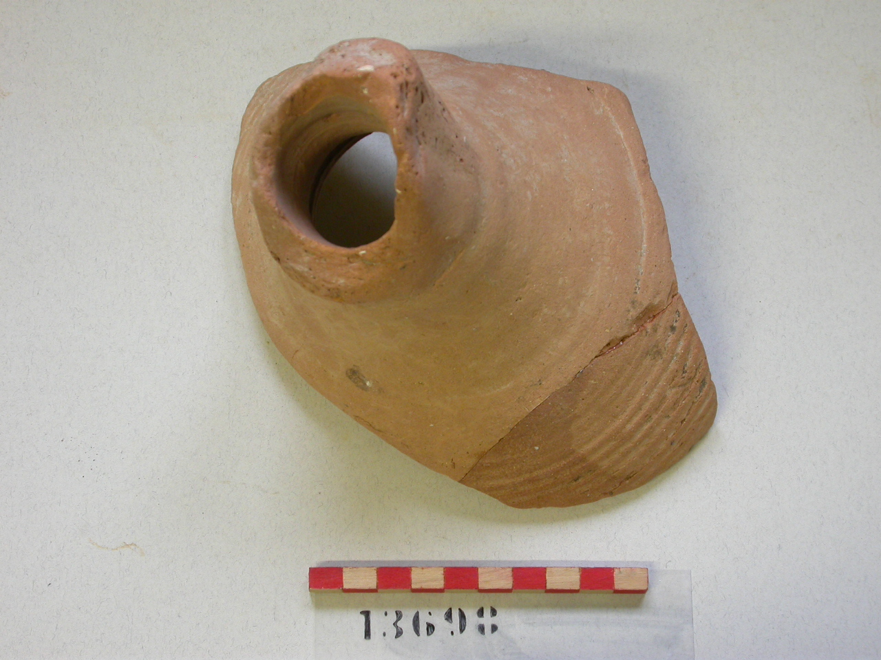 anfora, frammento - ambito bizantino (secc. XIII/ XIV)