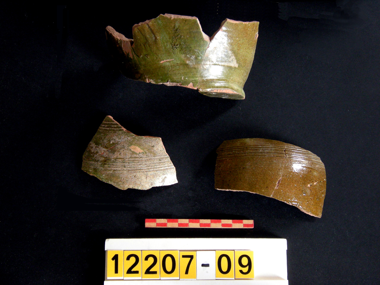 bottiglia, frammento - ambito veneziano (secc. XIII/ XIV)