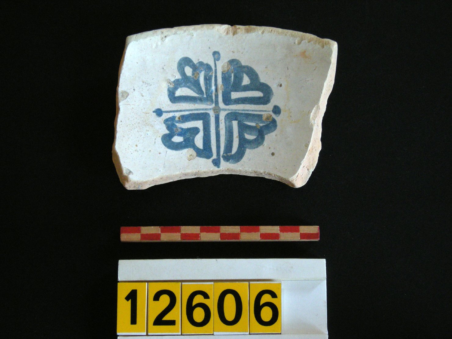 motivi decorativi geometrici (piatto, frammento) - produzione valenciana (sec. XV)