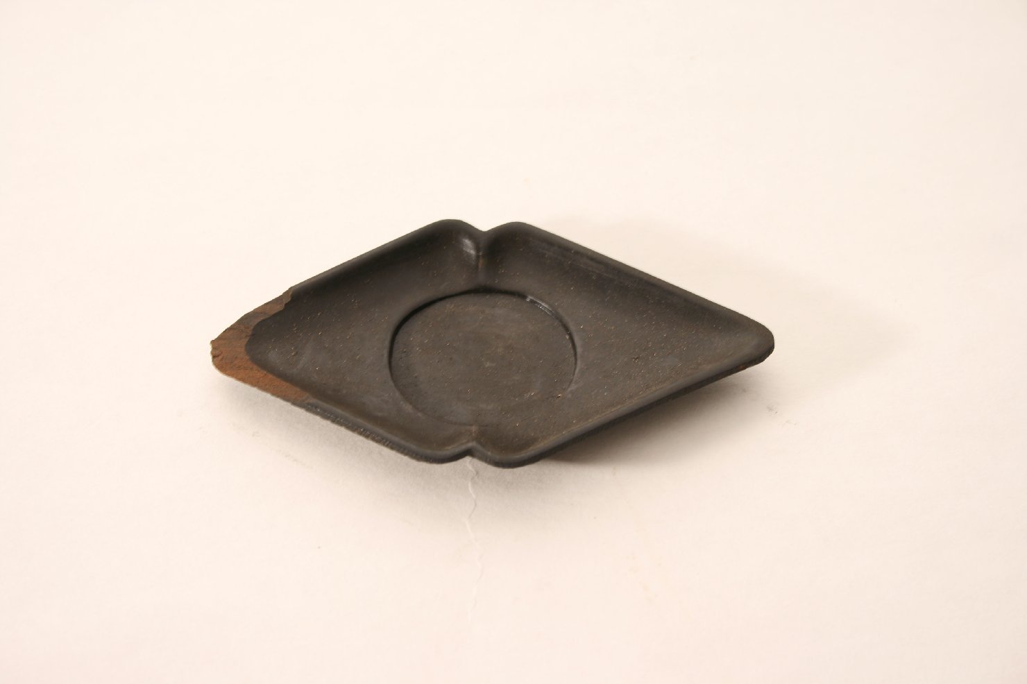 piattino, opera isolata - ambito cinese (?) (prima metà sec. XIX)