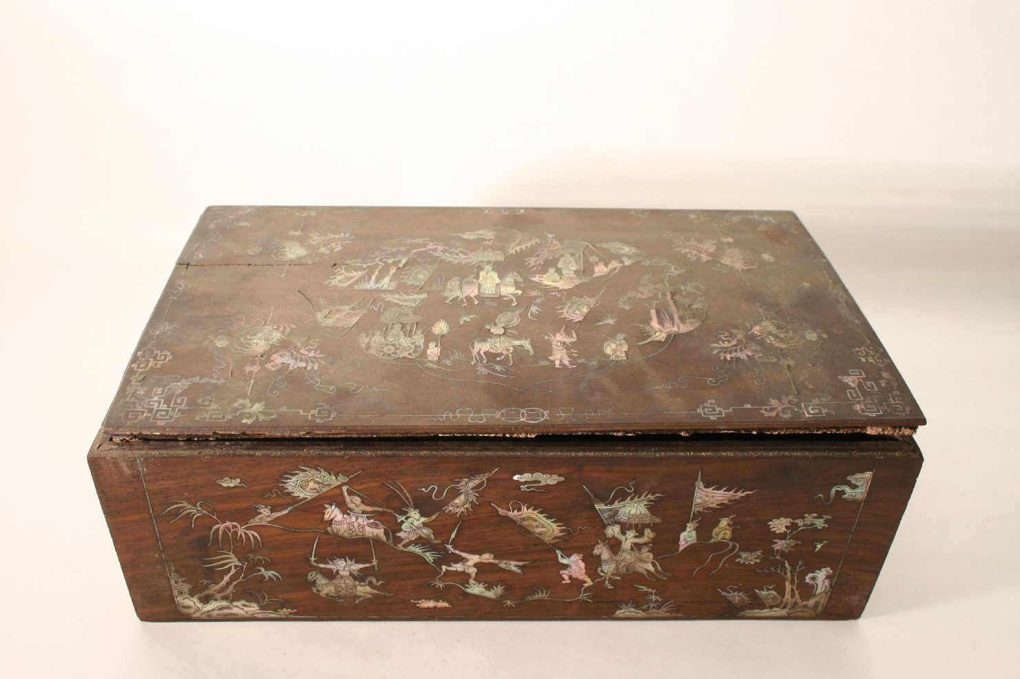 scene di guerra (scatola, opera isolata) - ambito cinese (prima metà sec. XIX)