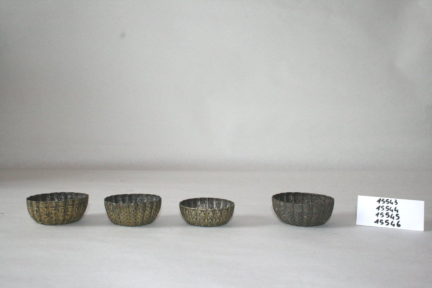 motivi decorativi floreali (coppetta, opera isolata) - ambito siamese (prima metà sec. XIX)