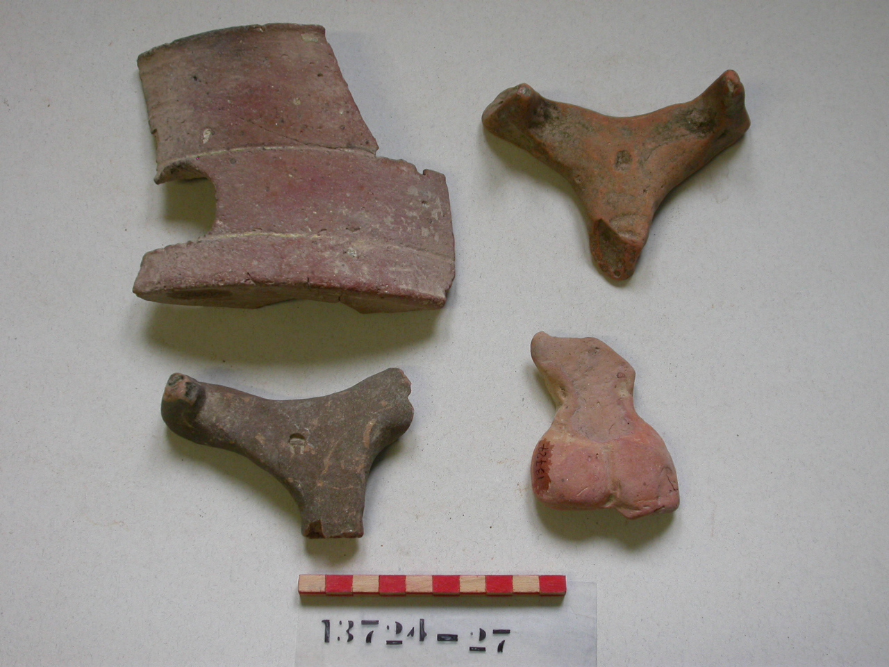 distanziatore, frammento - ambito veneziano (secc. XIV/ XVI)