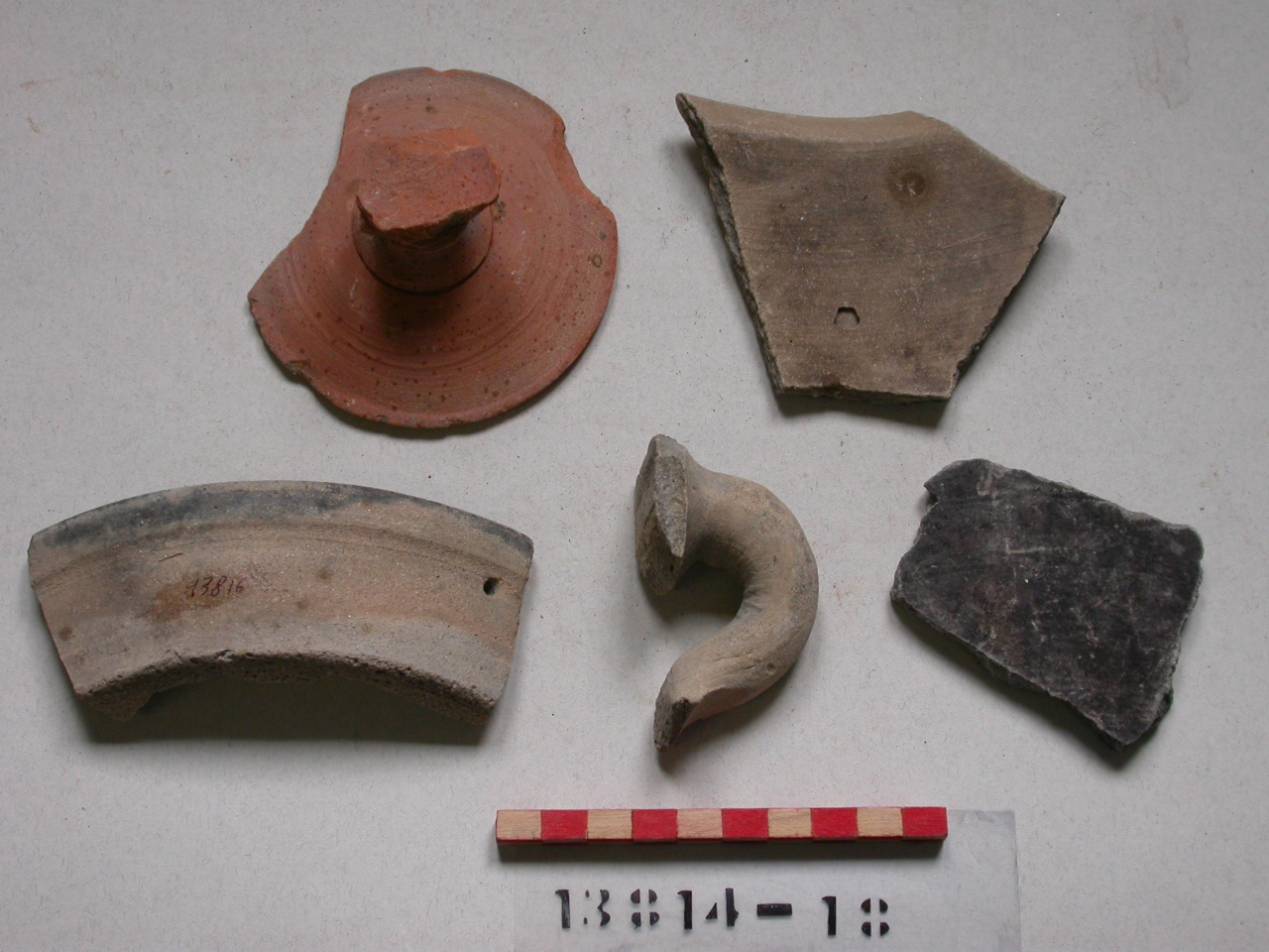 pentola, frammento - produzione alpina (secc. XIV/ XV)