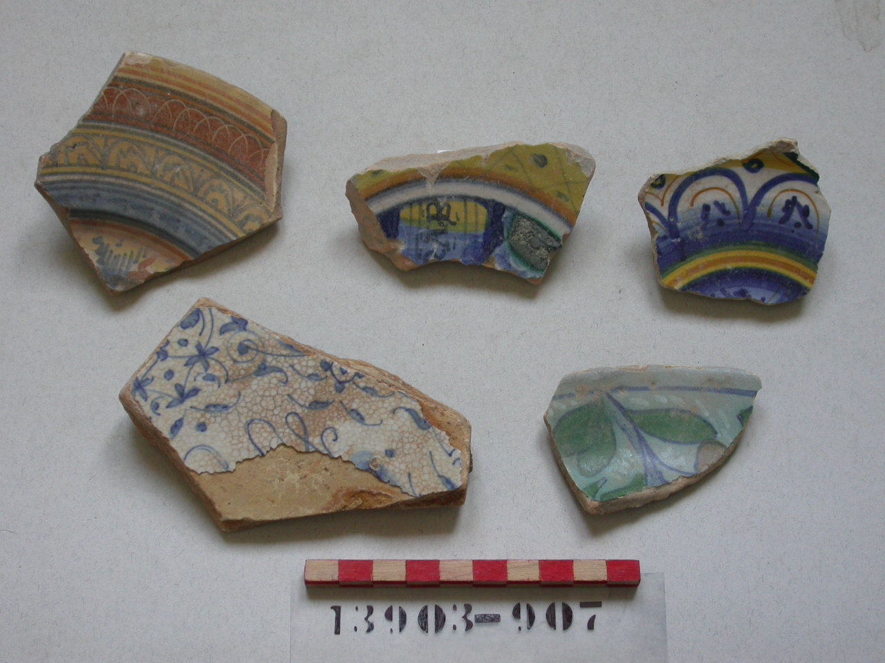 piatto, frammento - ambito faentino (sec. XVI)