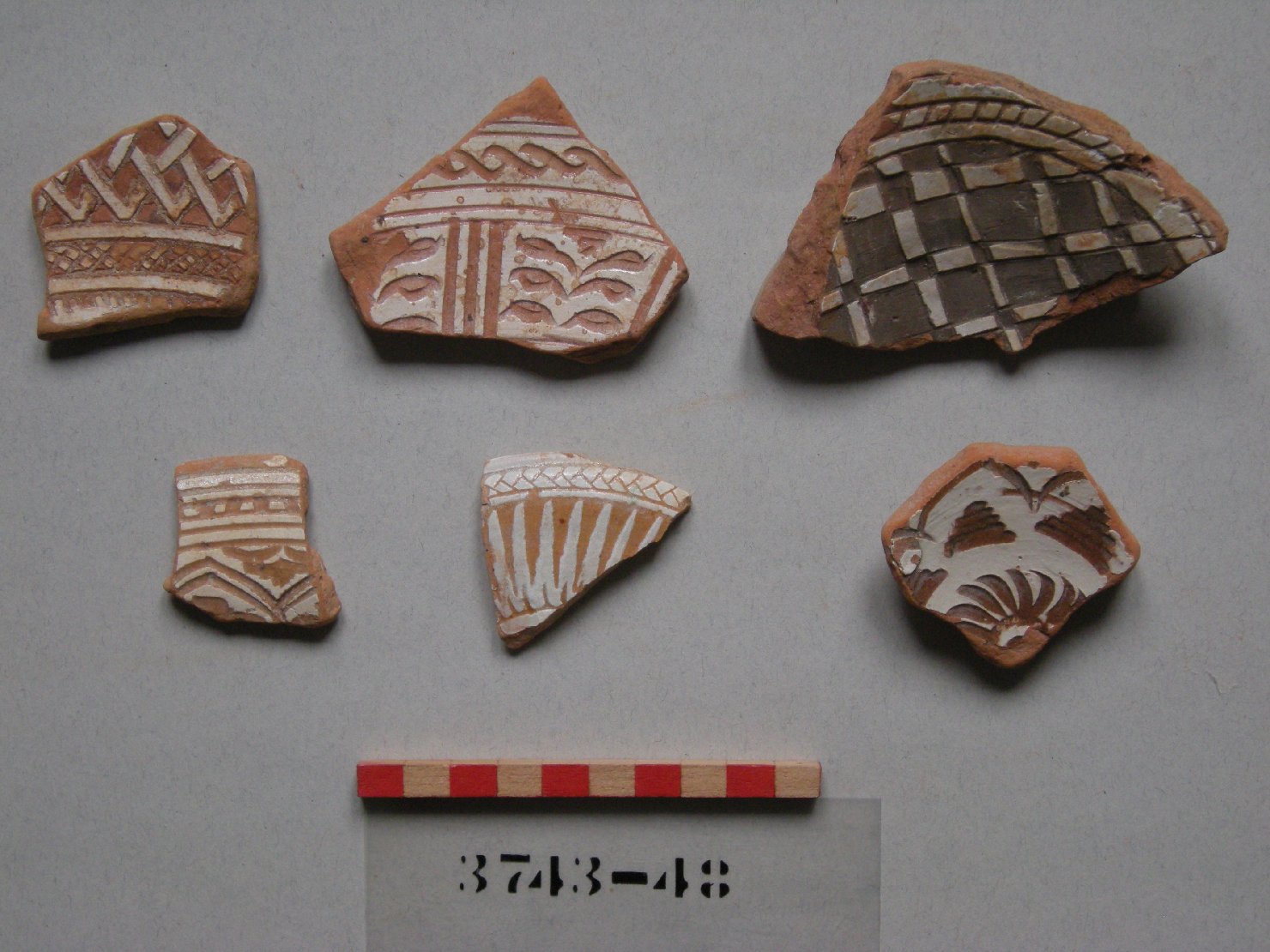 motivo decorativo geometrico (bacino, frammento) - ambito veneziano (sec. XVI)