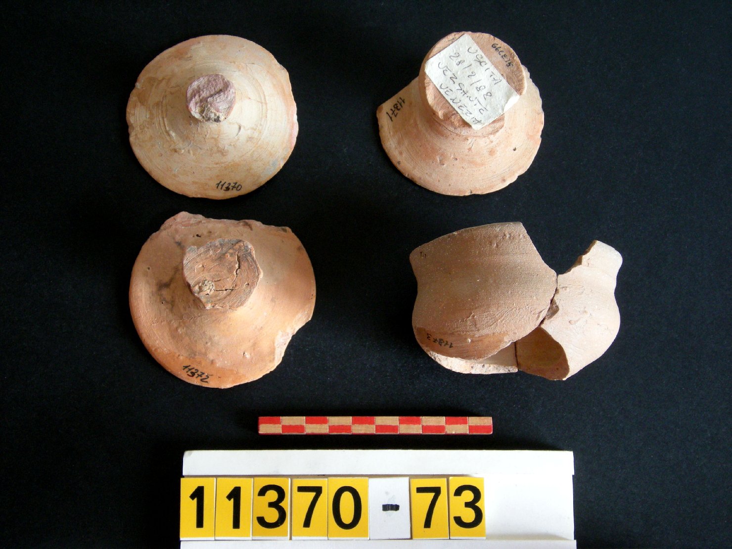 vasetto, frammento - ambito veneziano (secc. XVI/ XVII)