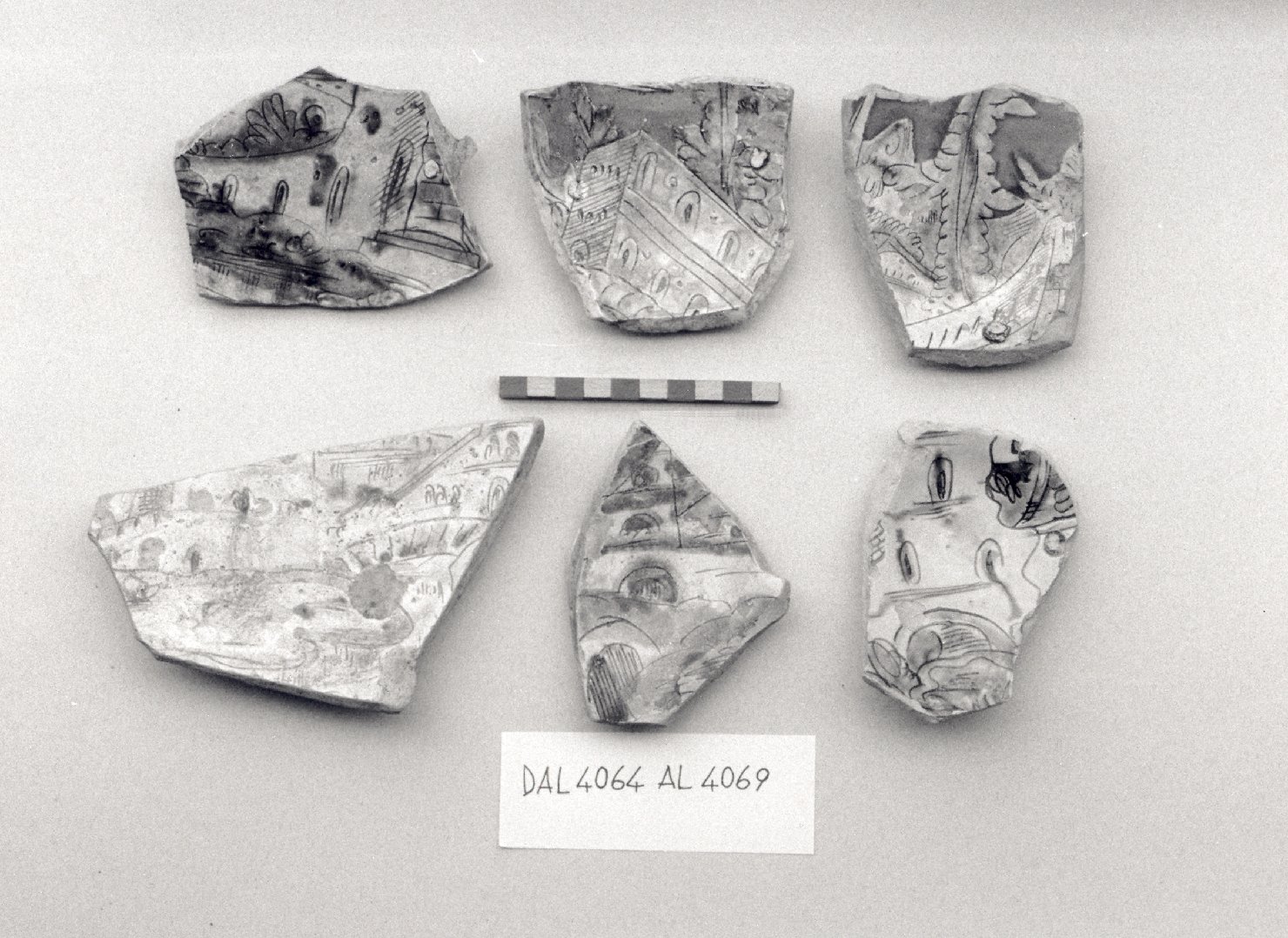 paesaggio (piatto, frammento) - ambito veneziano (secc. XVI/ XVII)