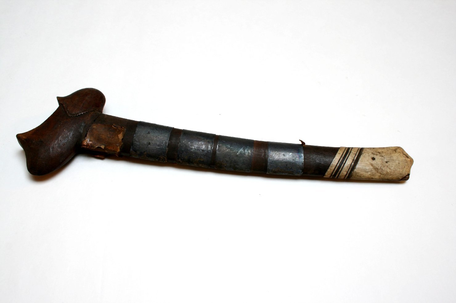 fodero di spada, opera isolata - produzione indonesiana (fine/inizio secc. XIX/ XX)