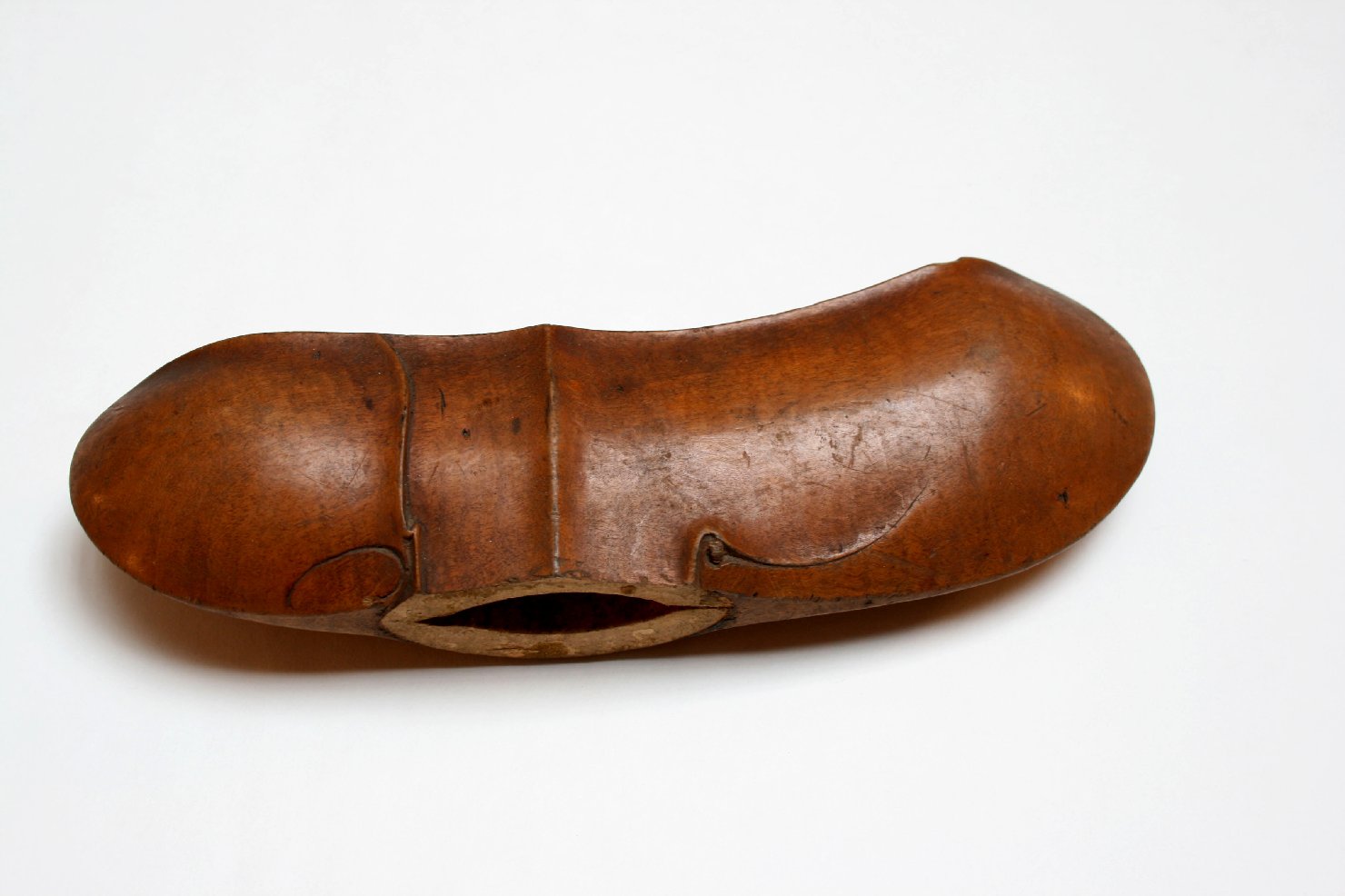 motivo decorativo a volute (fodero, opera isolata) - produzione indonesiana (fine/inizio secc. XIX/ XX)