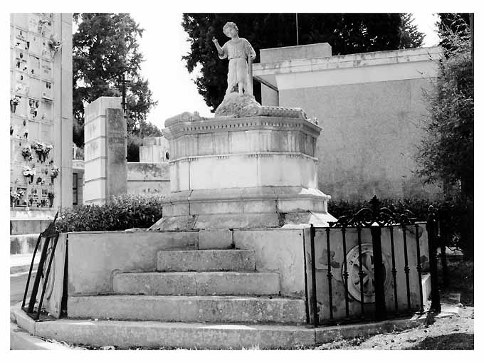 Gesù Bambino (monumento funebre, opera isolata) - ambito Italia meridionale (primo quarto sec. XX)