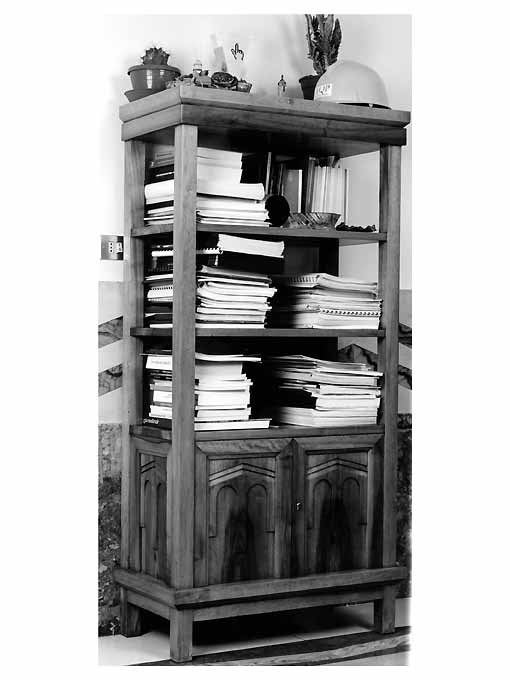 étagère, opera isolata di Cambellotti Duilio (sec. XX)